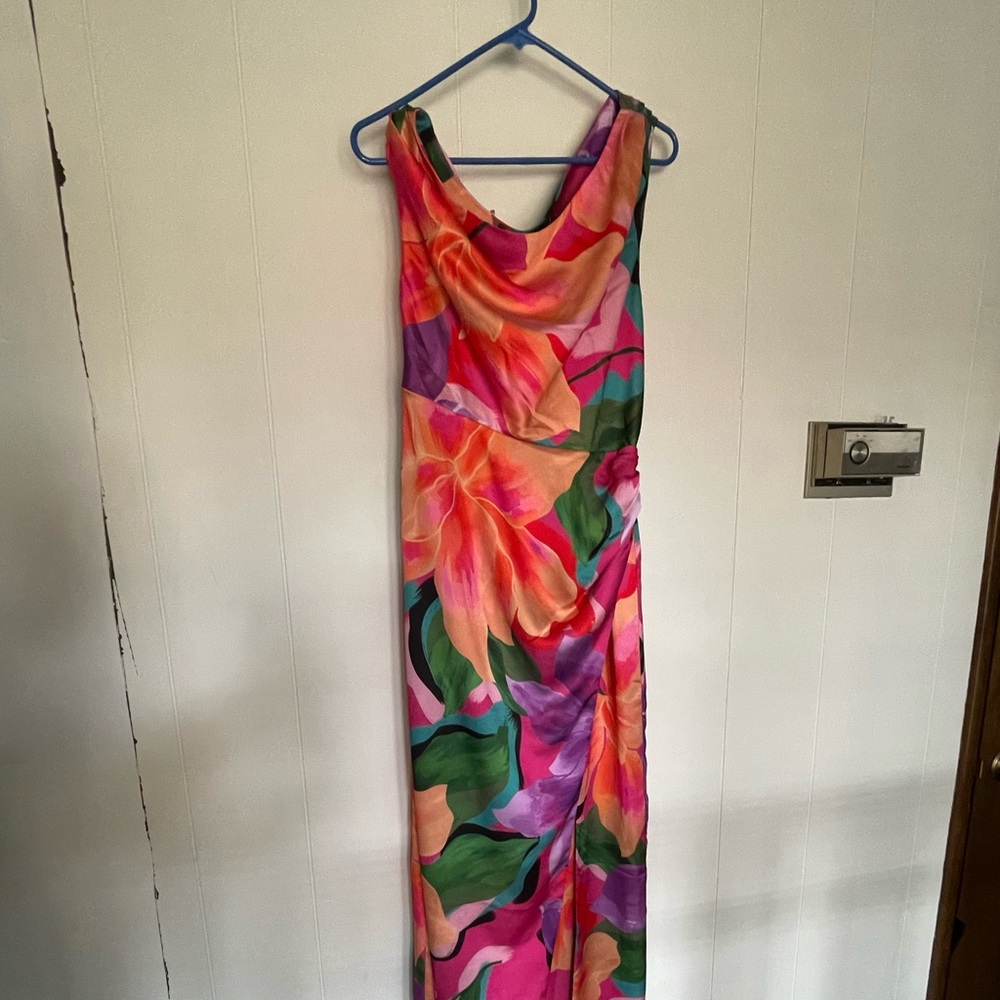 Havana, floral dress size M